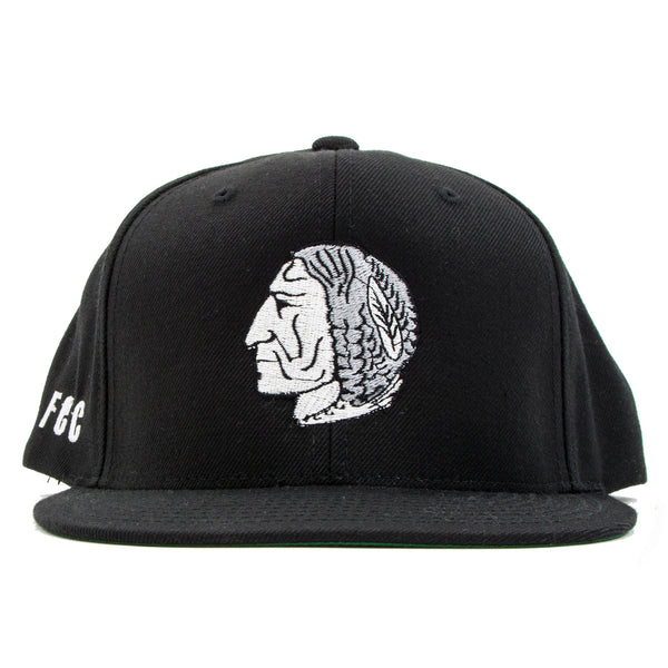 INDIAN SNAPBACK IN BLACK